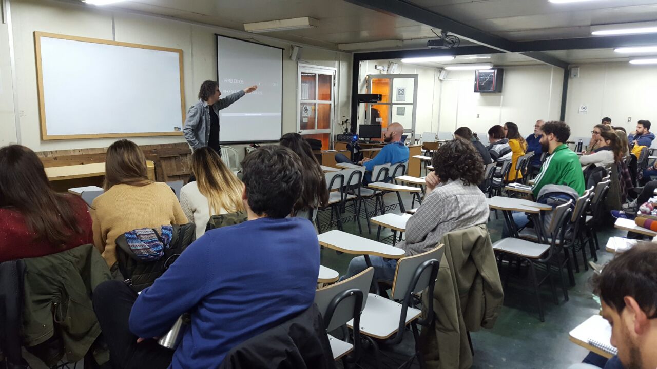 Charla sobre marketing de influencers en la Universidad de la República (Uruguay)